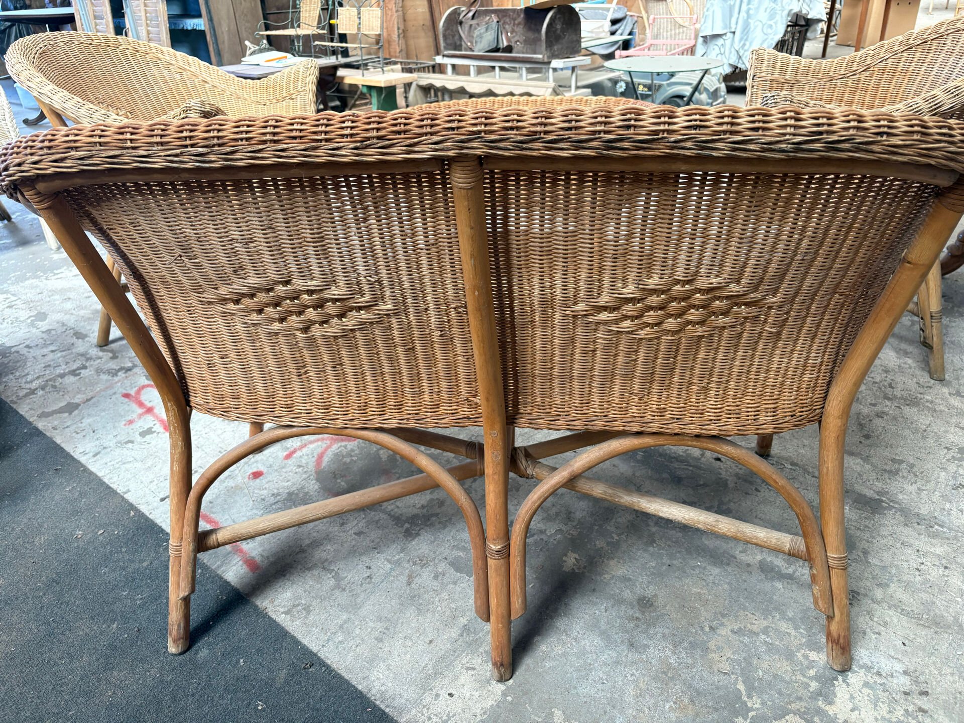 Rattan lounge
