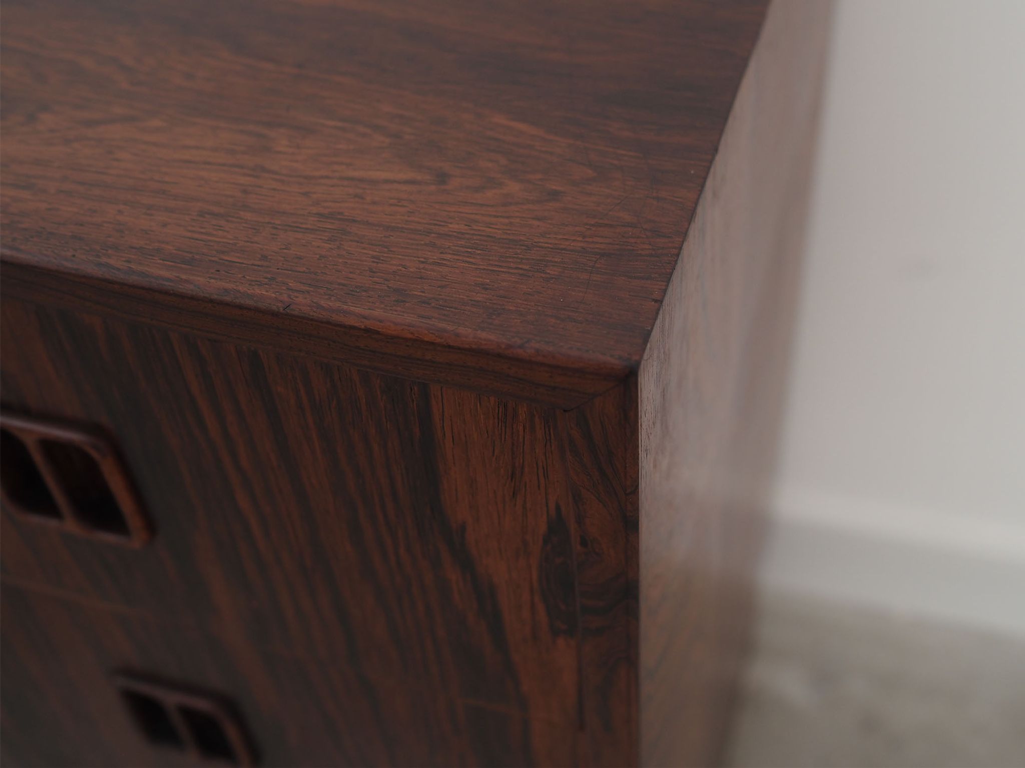 Rosewood chest of drawers, Danish design, 1960s, made by Hjørnebo