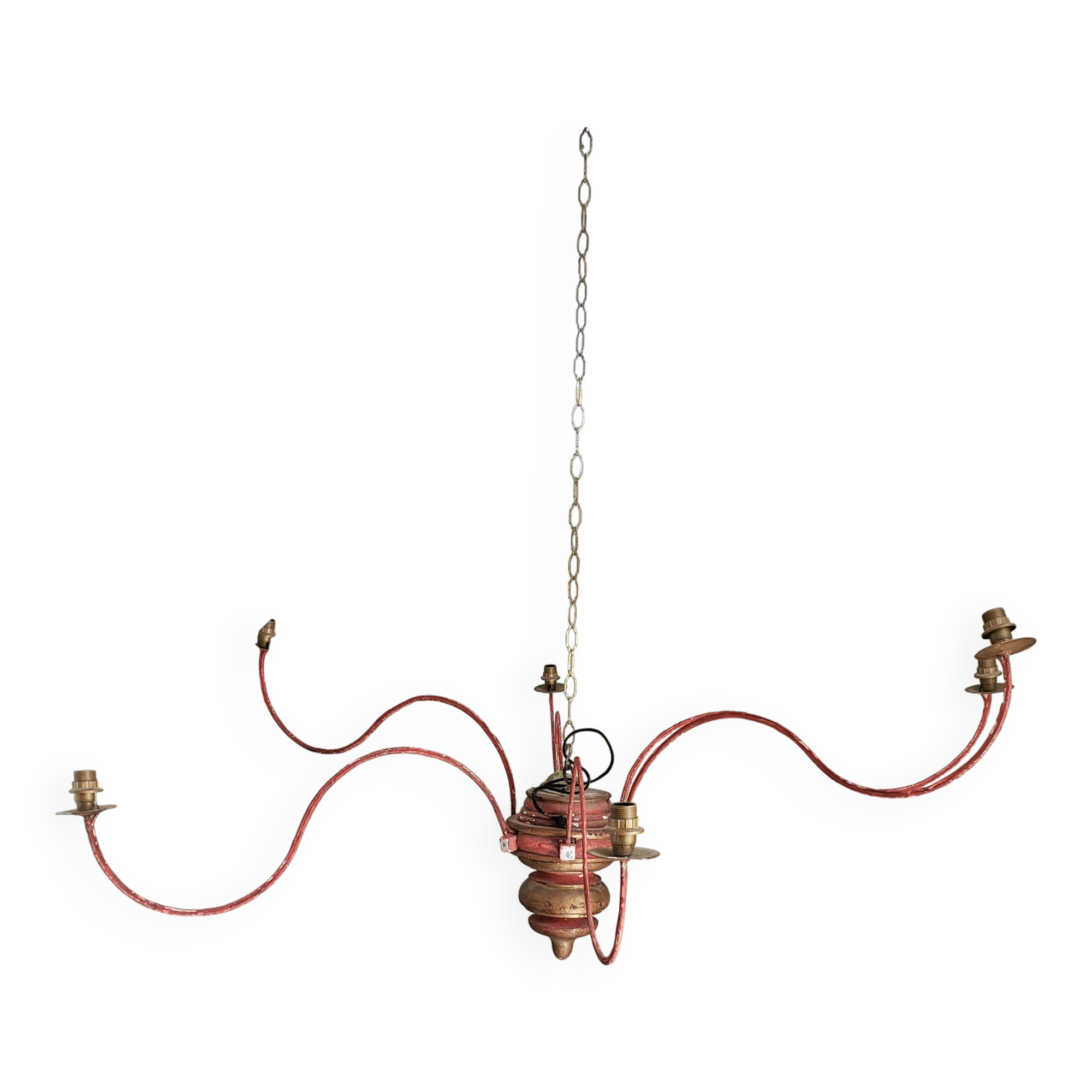 Lustre "like in an Italian theatre"