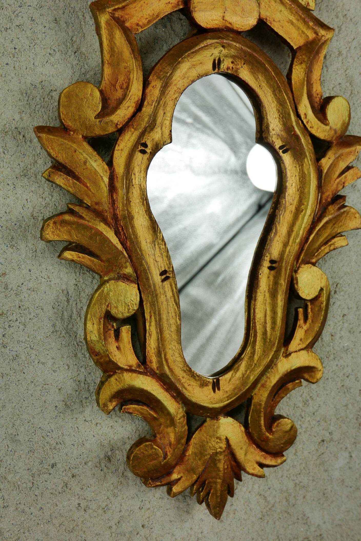 Paire de miroir bois doré.