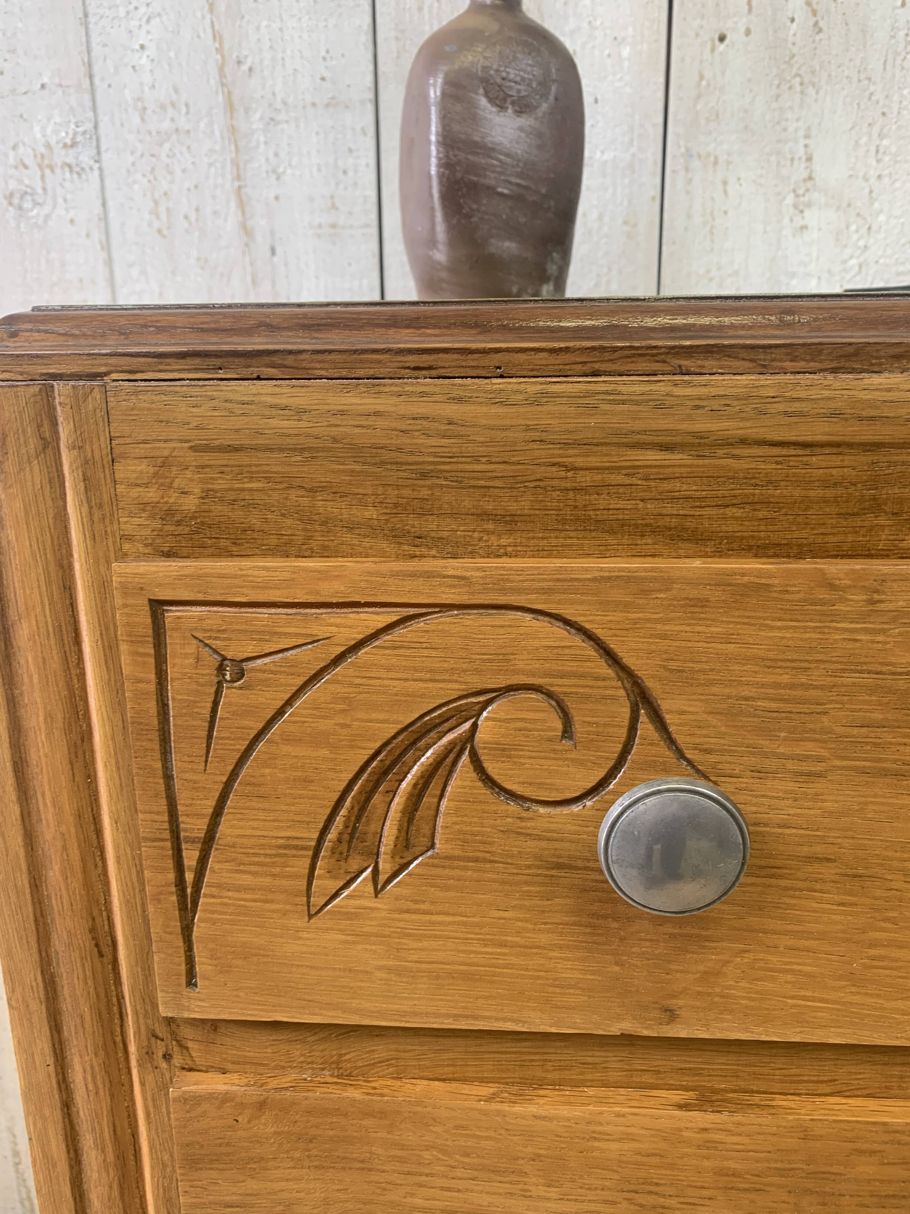 Vintage chest of drawers