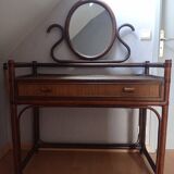 Coiffeuse en rotin avec son tabouret