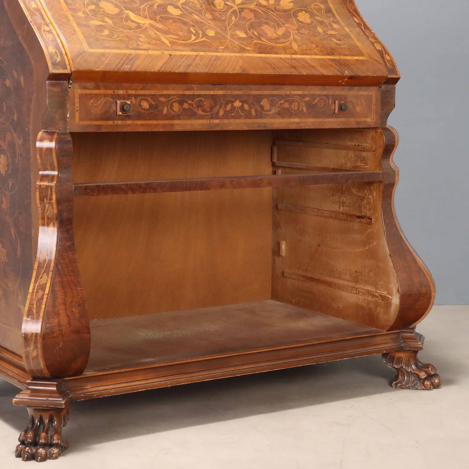 Dutch style desk with floral inlays