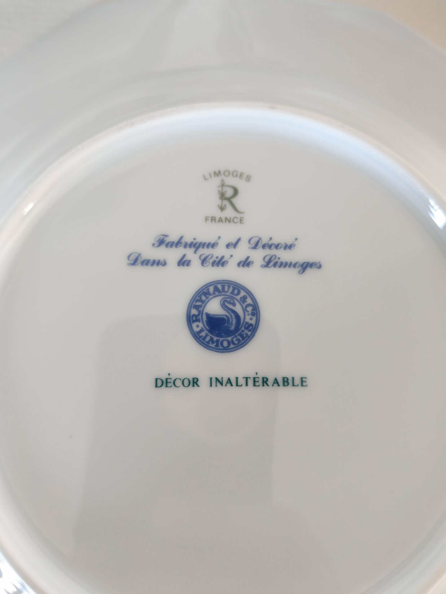 Set of 8 Raynaud Limoges porcelain plates