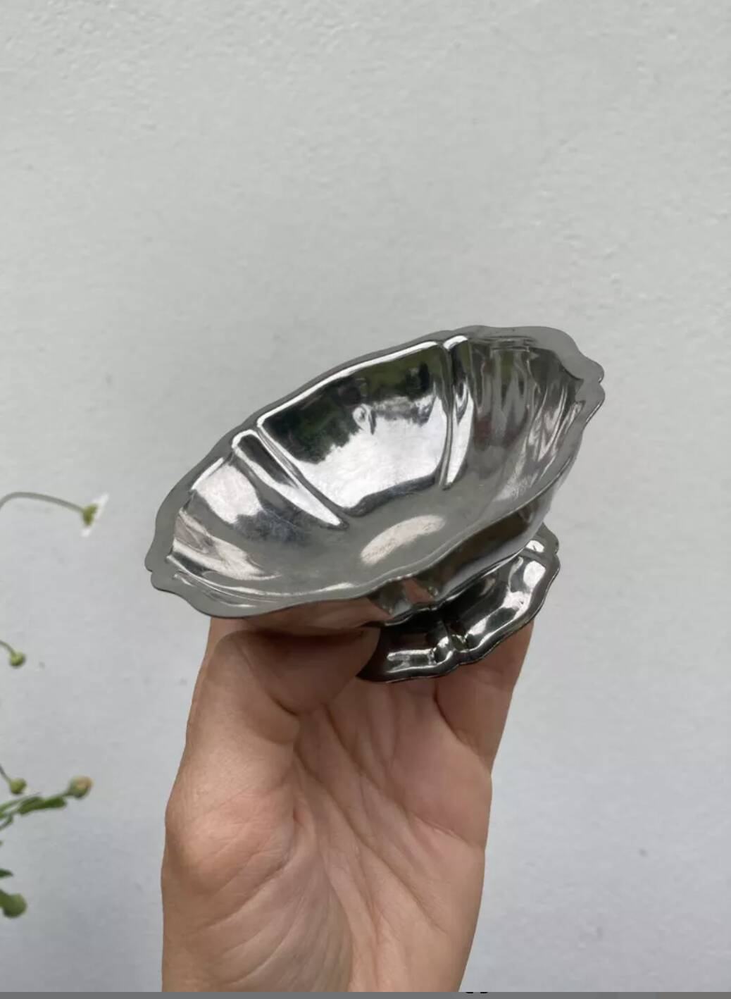 8 stainless steel cups 1970