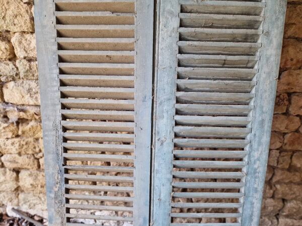 Paire de volets anciens persiennes bois