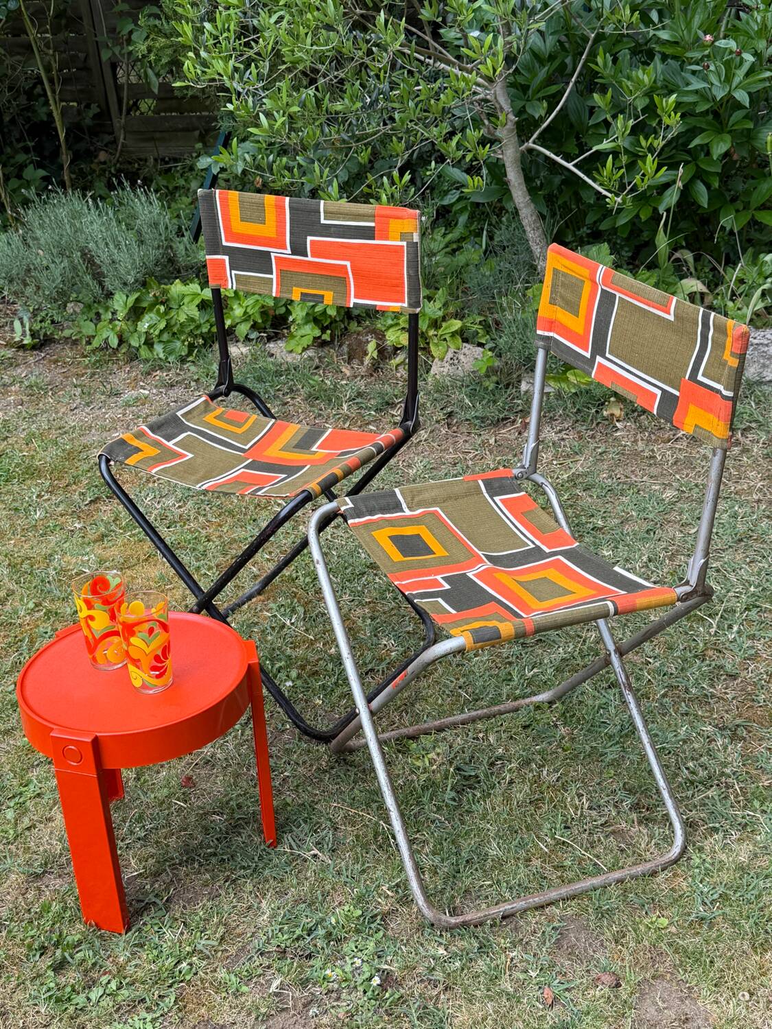 Pair of vintage folding camping chairs - BHV Paris (1970s)