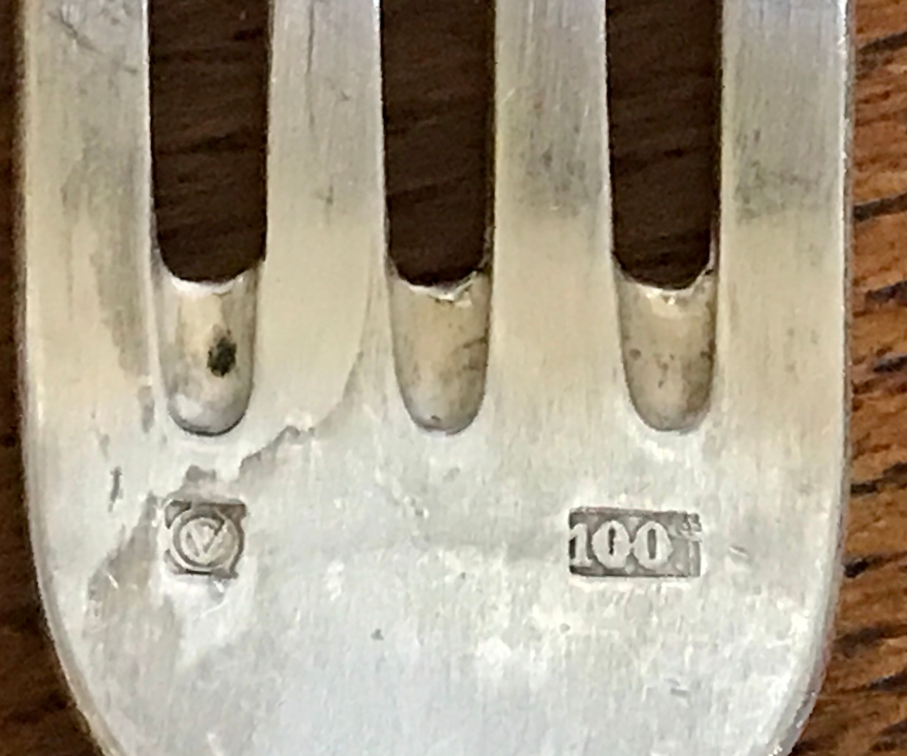 Art deco silver metal covers 34 pieces