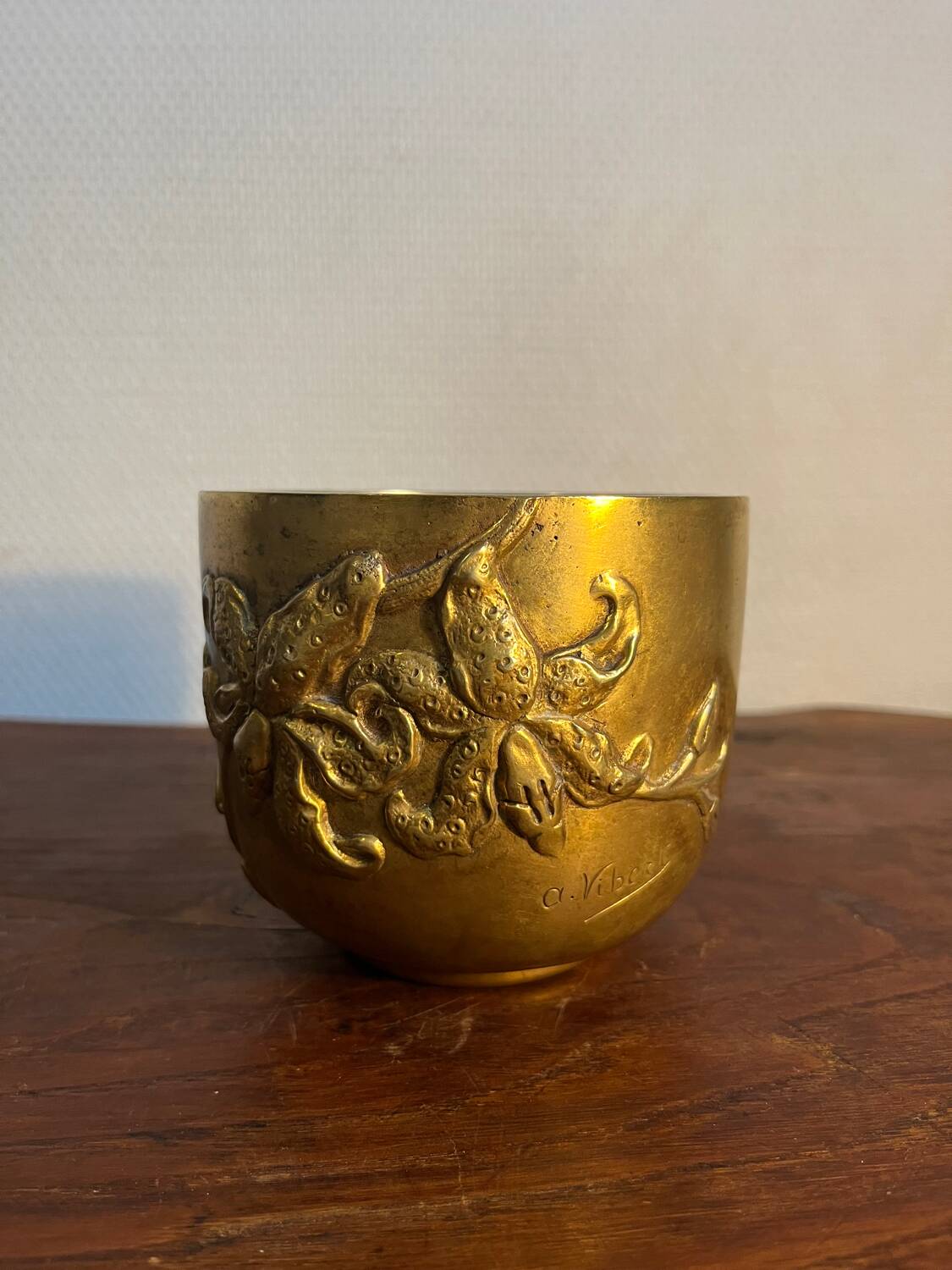 Alexandre Vibert bronze pot