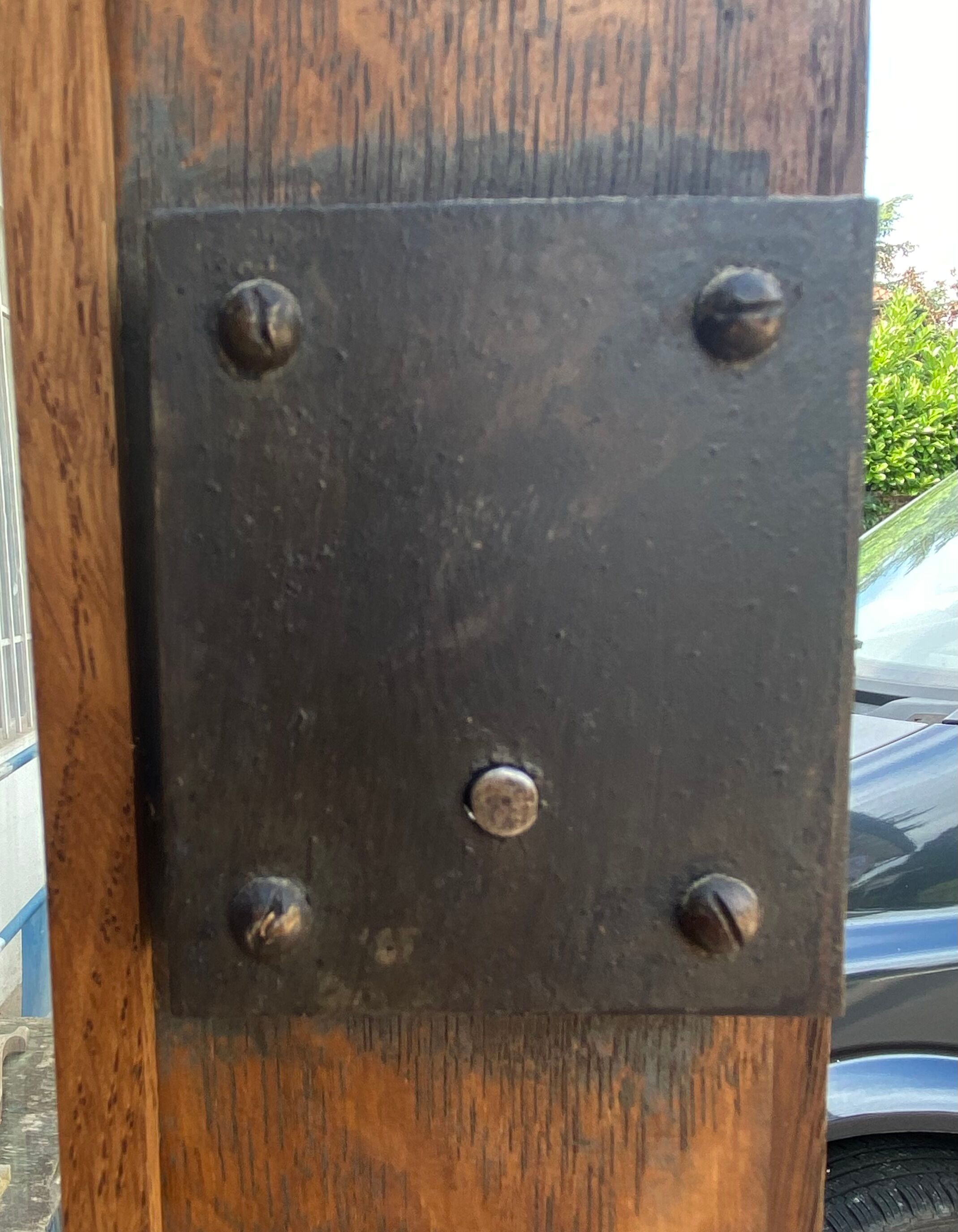 Furniture bahut three old body