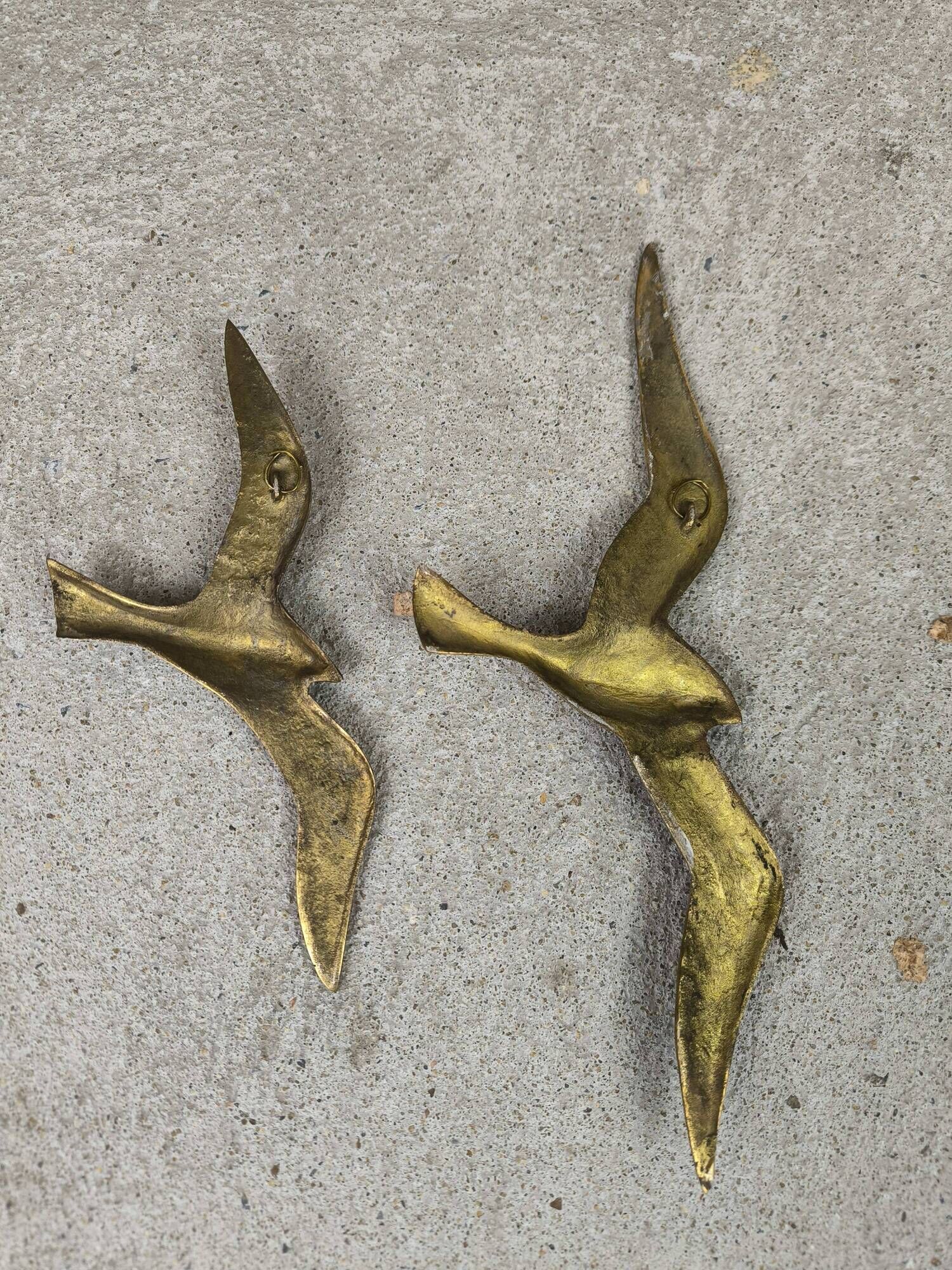 Couple d'hirondelles murales vintage en laiton