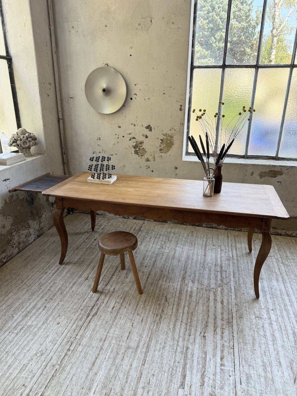 Table campagne provençale style Louis XV merisier
