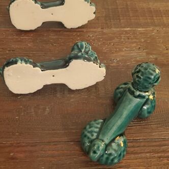 Barbotine earthenware knife holder