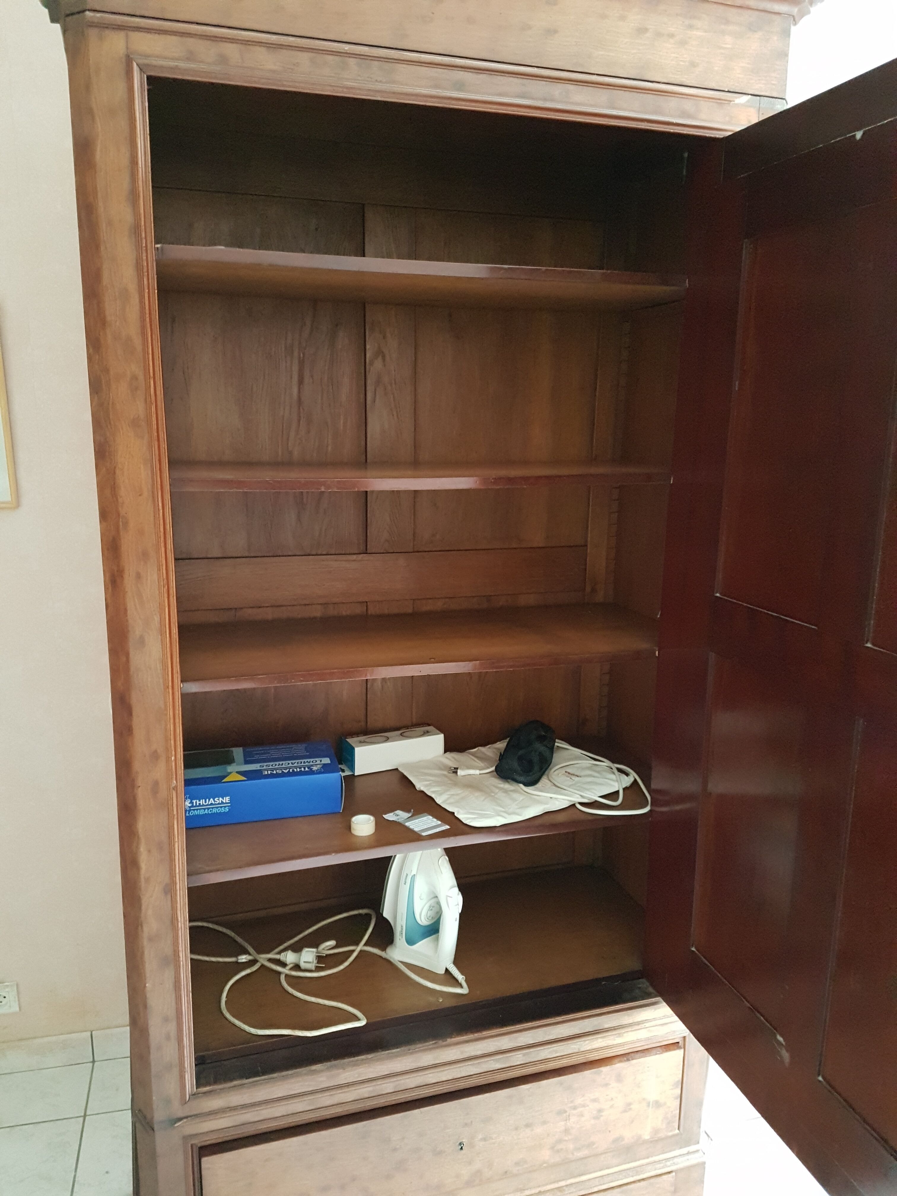 Wardrobe with mirror