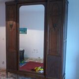Armoire art deco