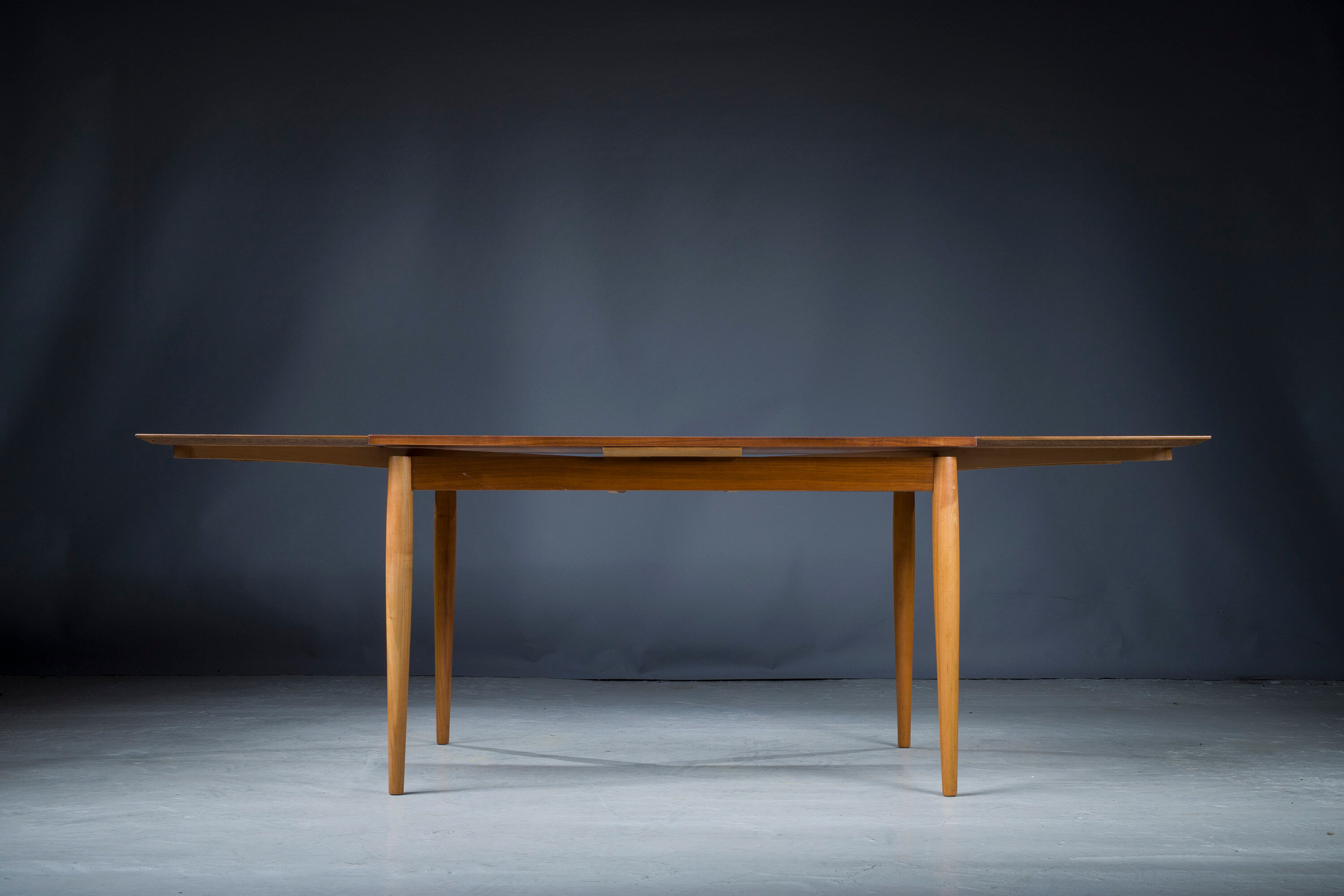 Table Lübke, 1960