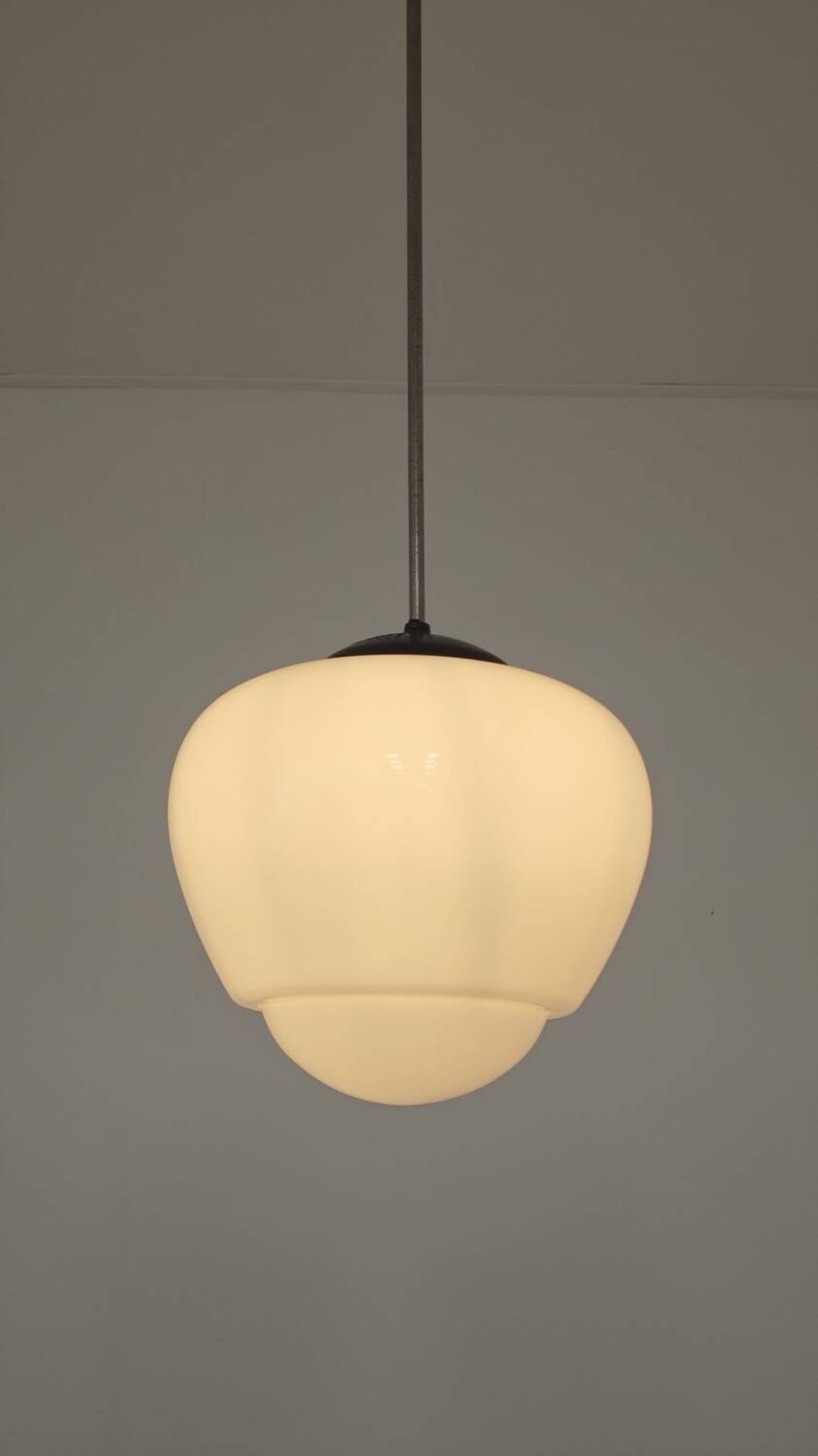 Czechoslovak opaline and Bakelite Bauhaus suspension