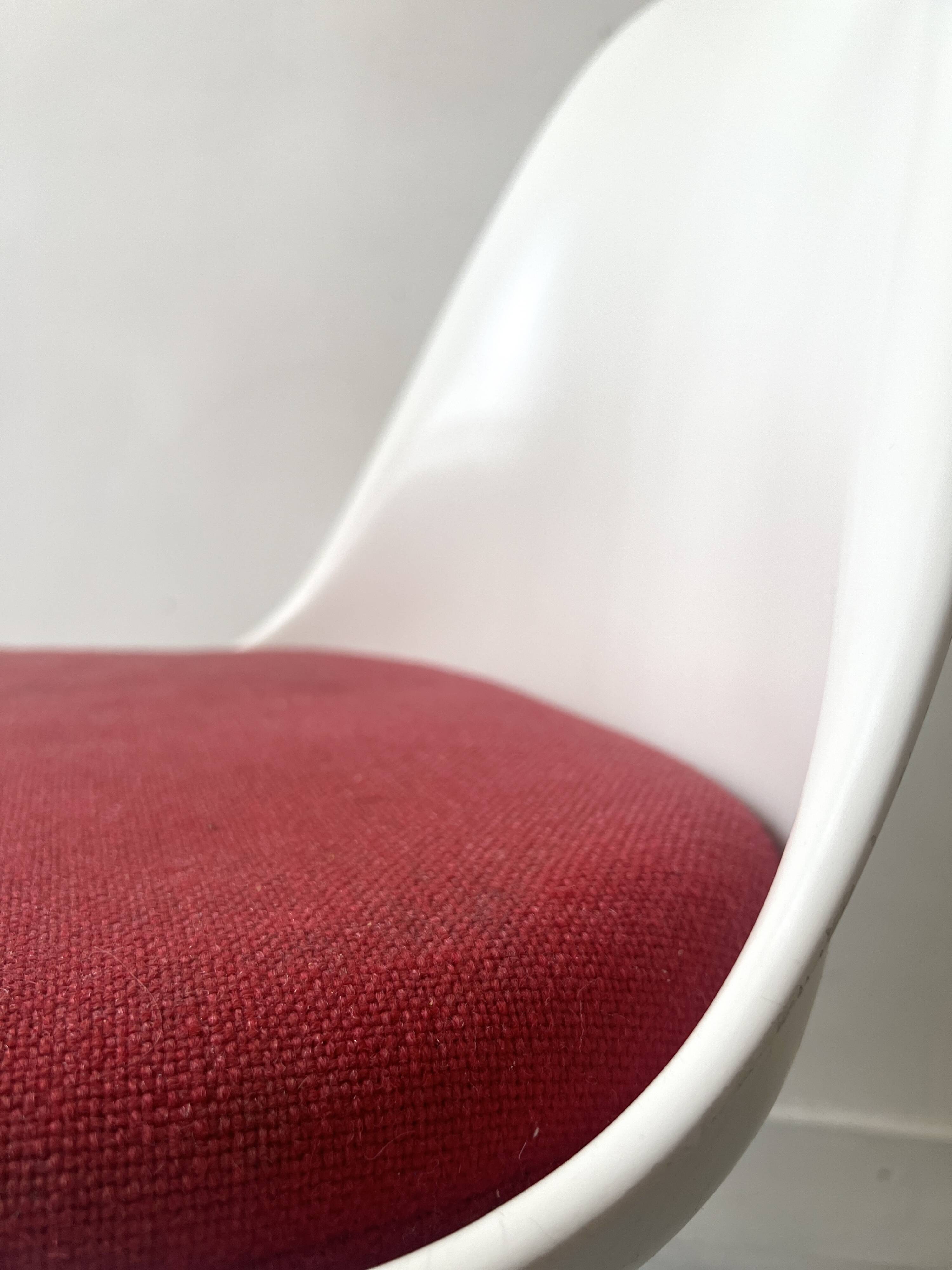 Tulip chair Eero Saarinen signed Knoll International, design 1970