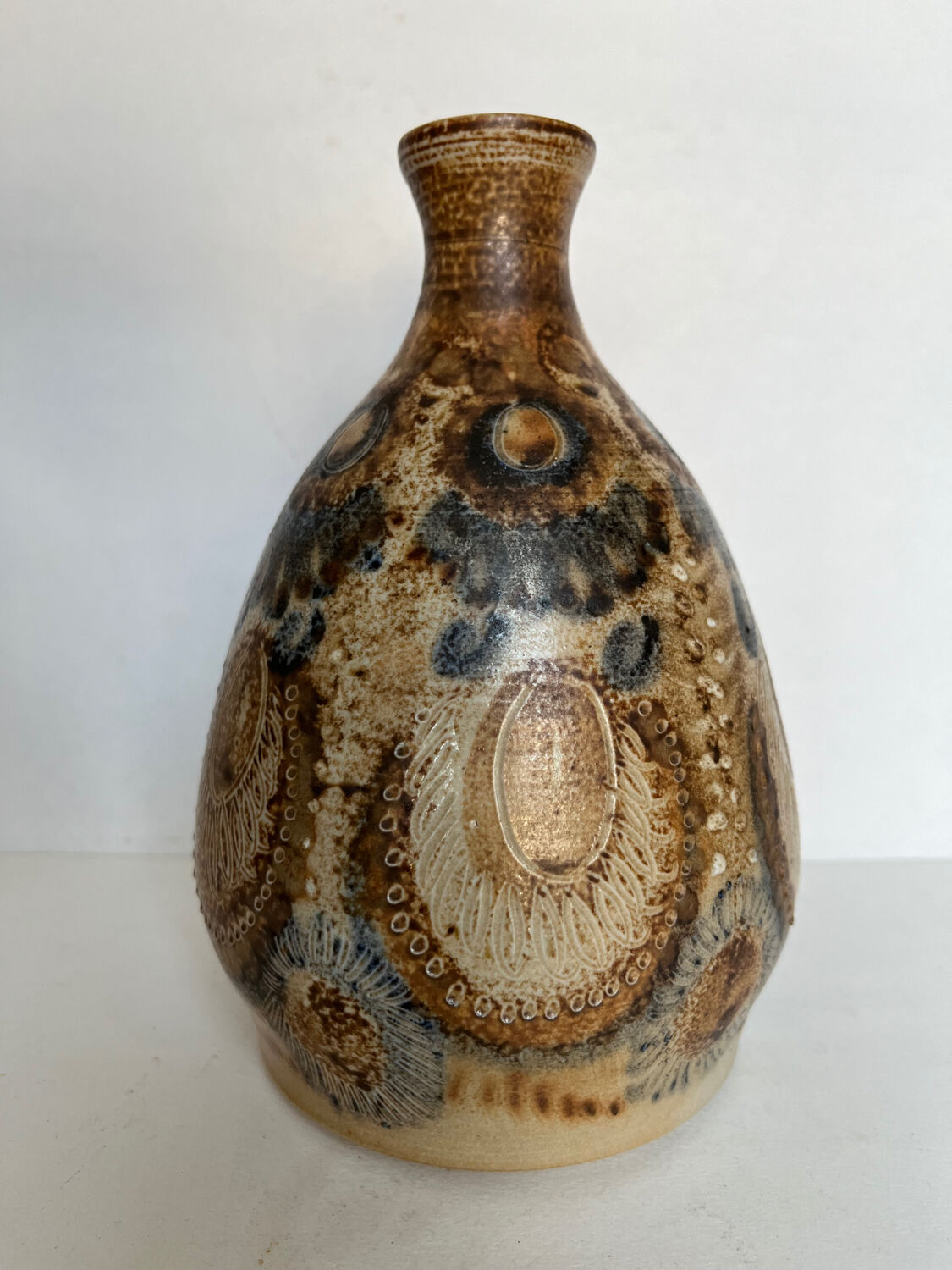 Vase en céramique signé JC Courjault