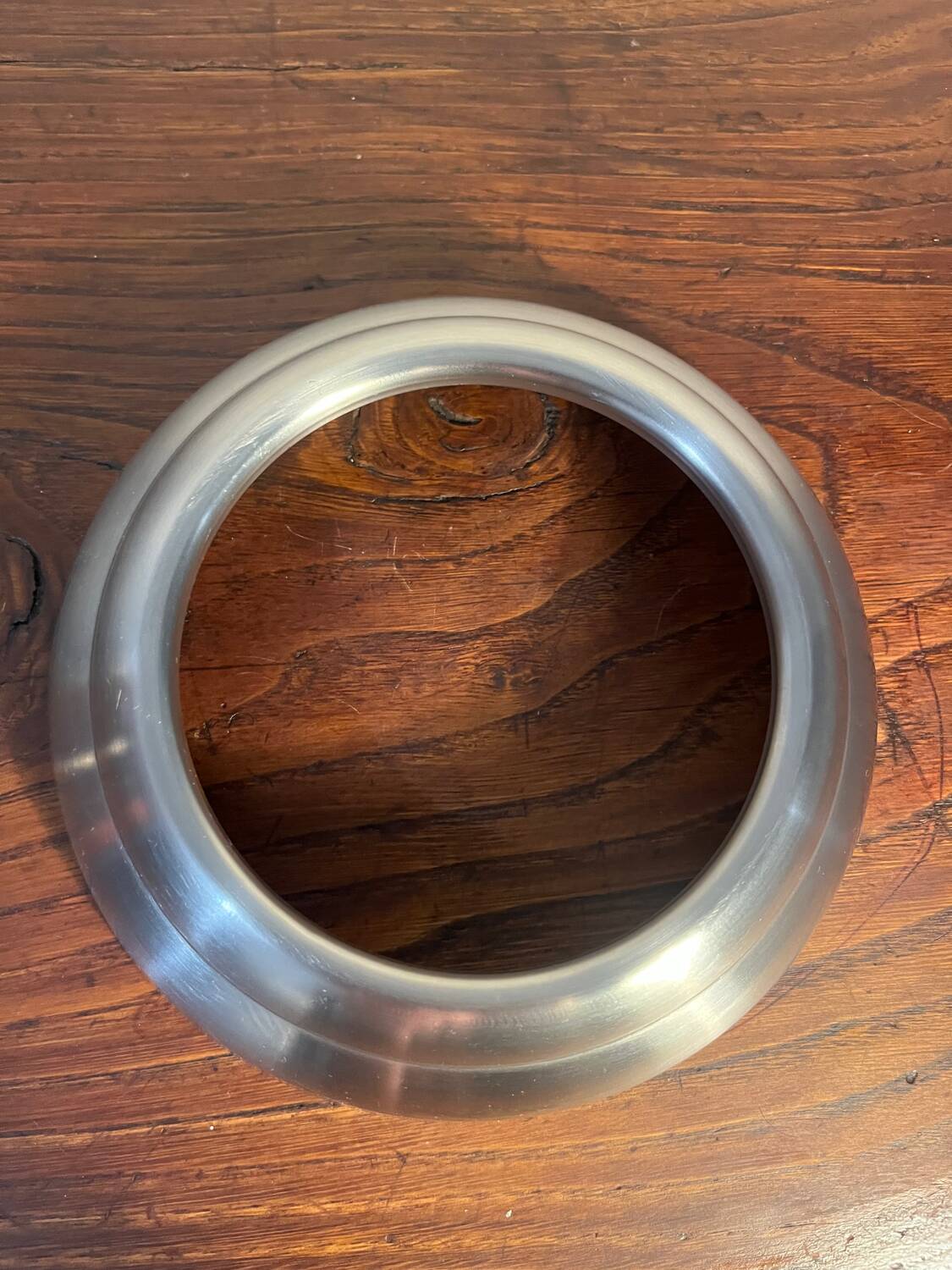 Round opal globe wall light with aluminum fixing