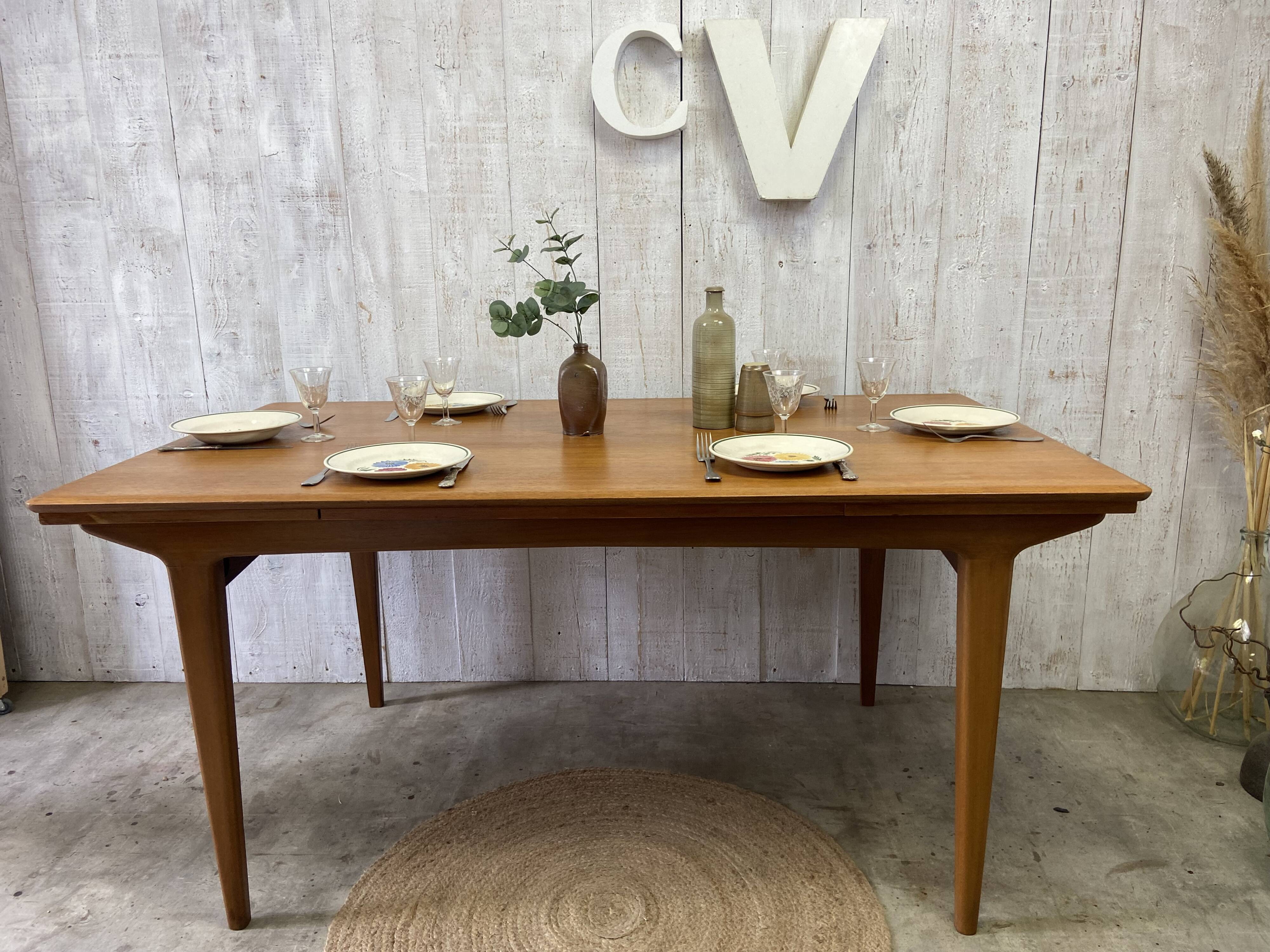 Scandinavian table