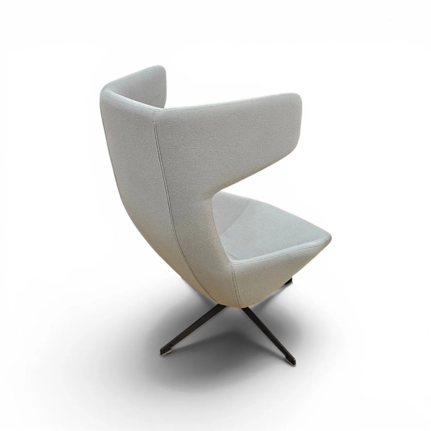 Alfredo Häberli / armchair “Take a line for a walk” / Moroso / Italy