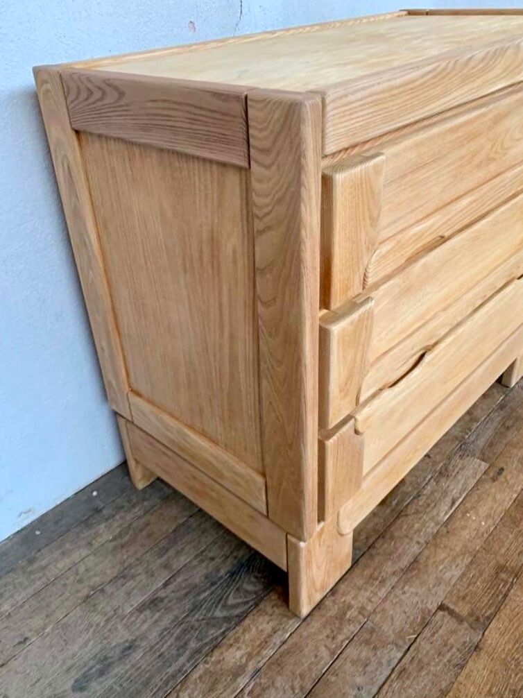 Modernist vintage chest of drawers in solid elm