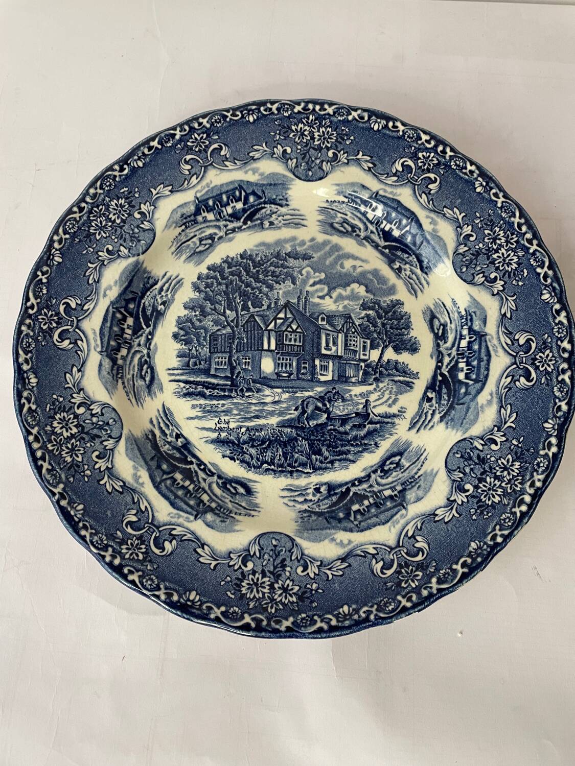 English Country Inns Grindley Plate