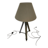 Lamp with adjustable base