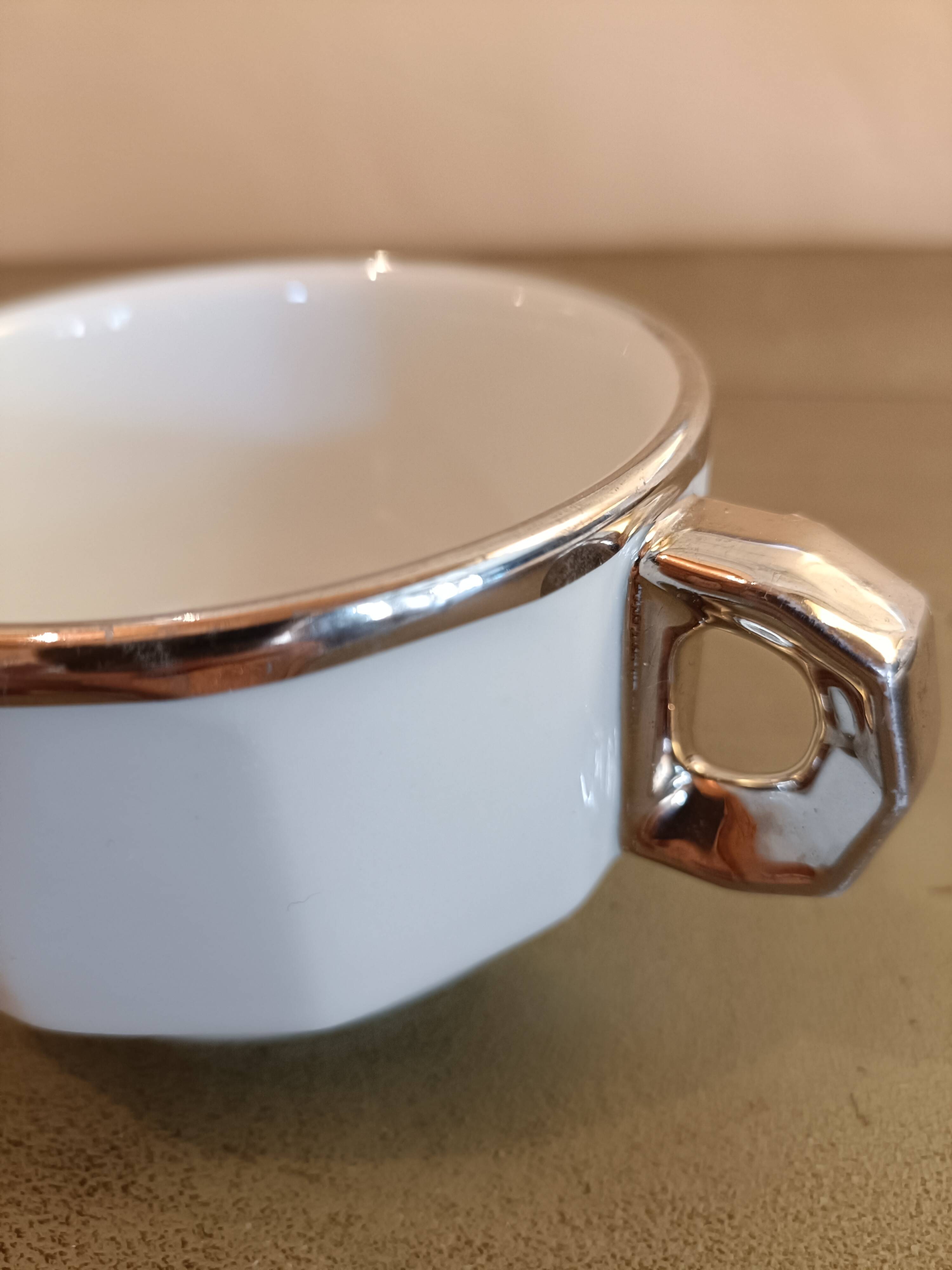 Pillivuyt tea/chocolate cup with saucer