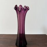 Mid-century vintage purple glass soliflore vase