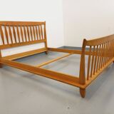 Lit double vintage français Guillerme et Chambron en chêne massif années 60