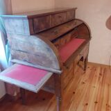 Cylinder desk