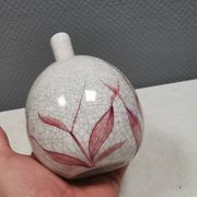A vase in crackled porcelain with pink decoration. Germany 1930s