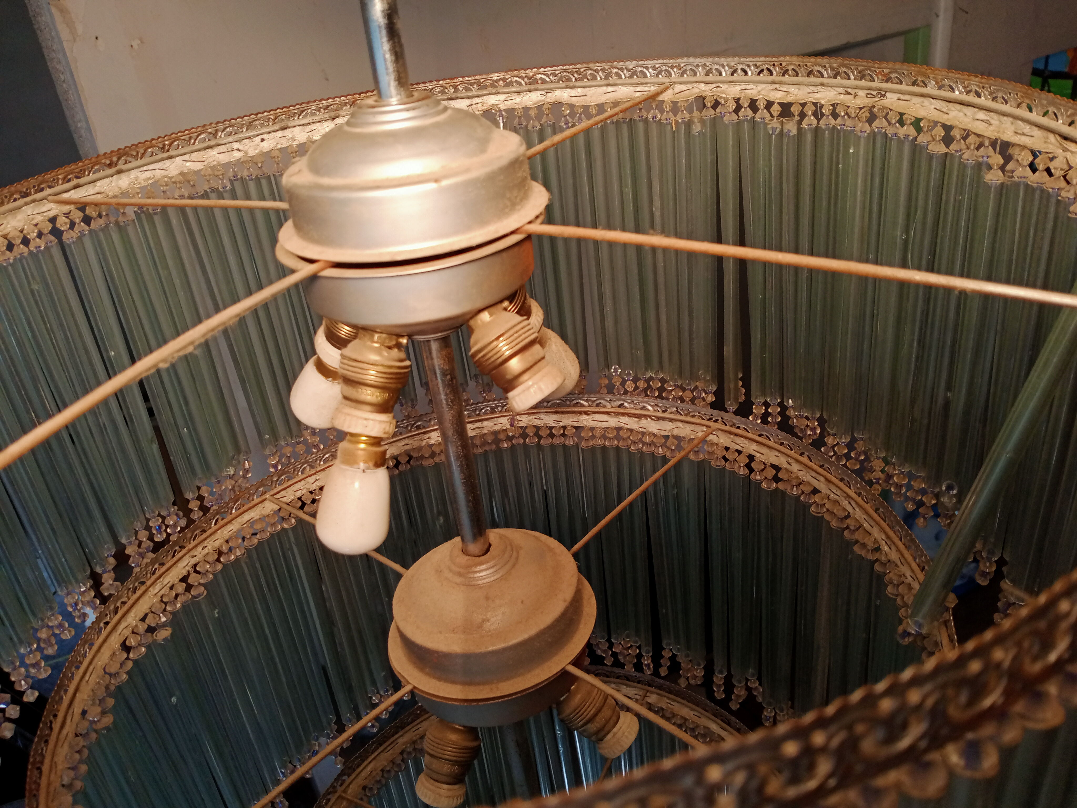 Art Deco suspension