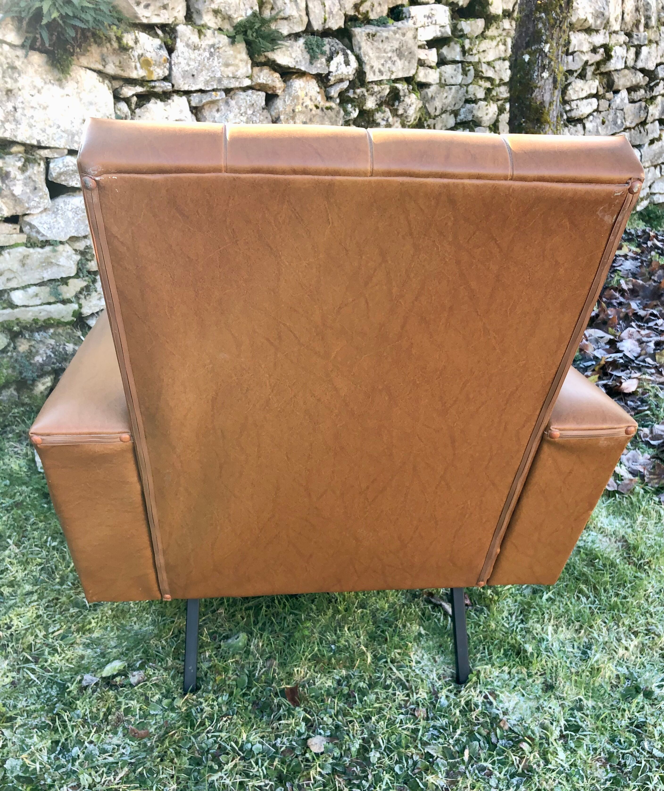 Vintage skaï armchair