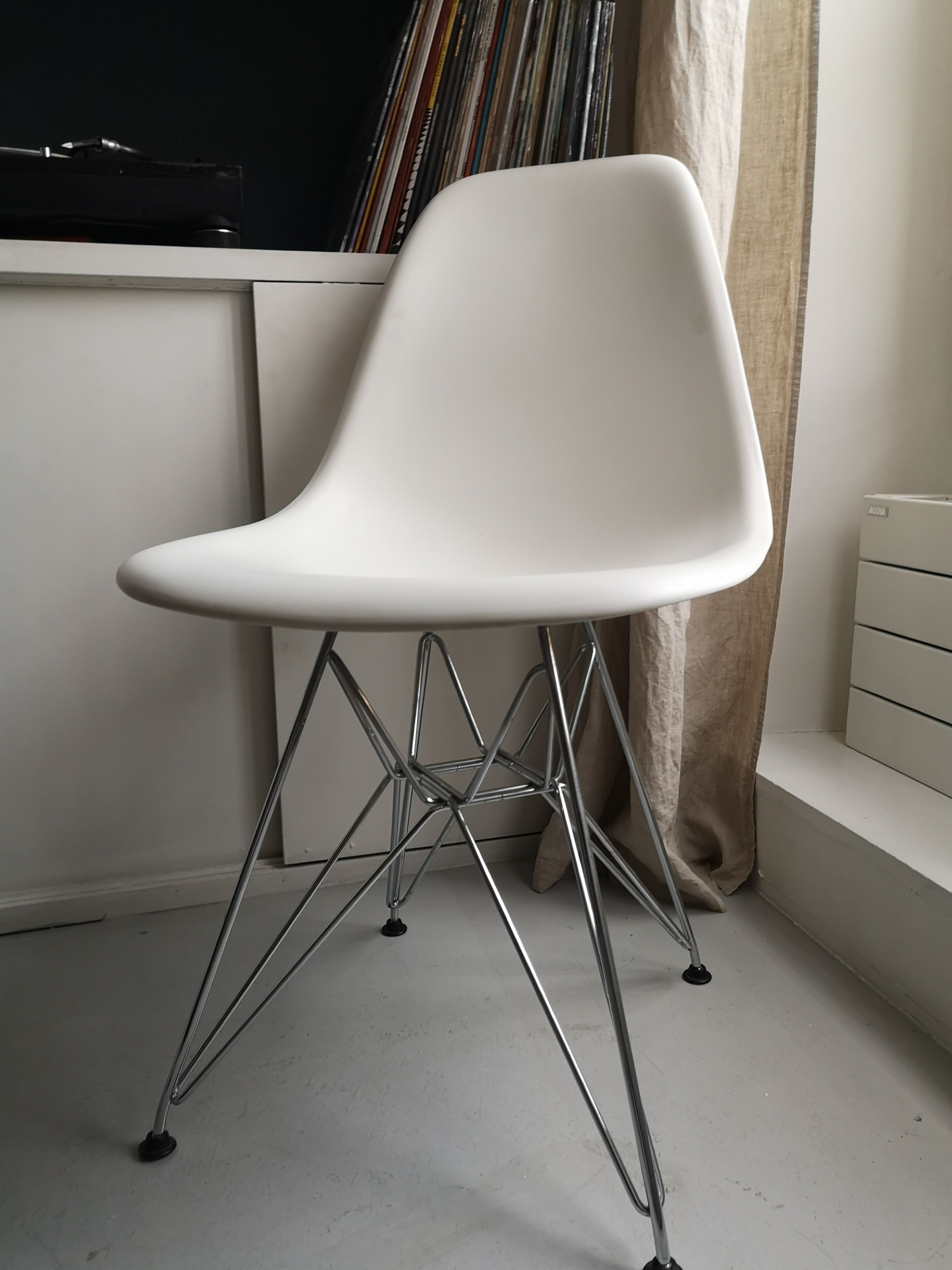 DSR chairs by Charles and Ray Eames for Vitra