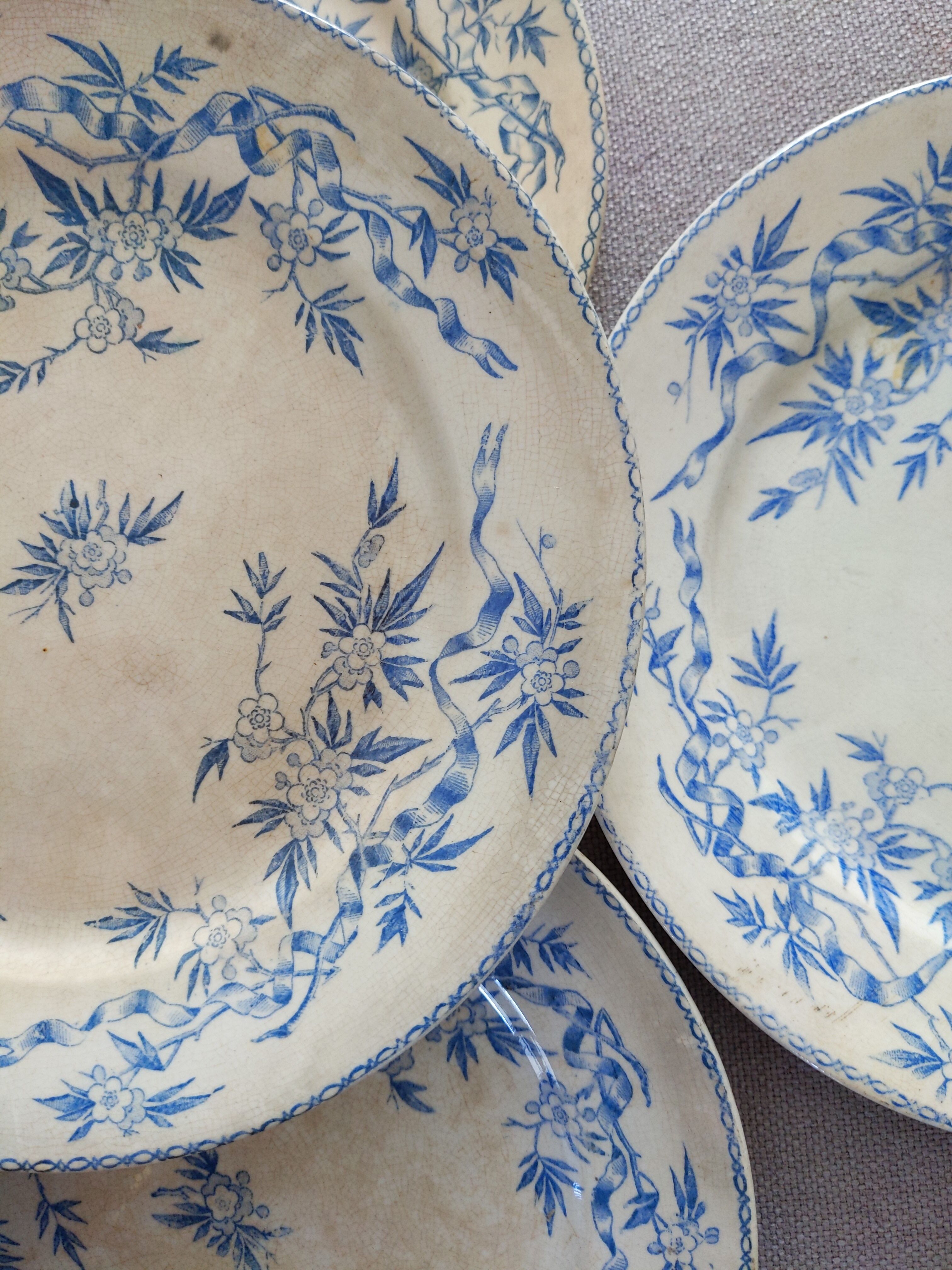 Plates for dessert antique porcelain romantic iron earth Sarreguemines epine