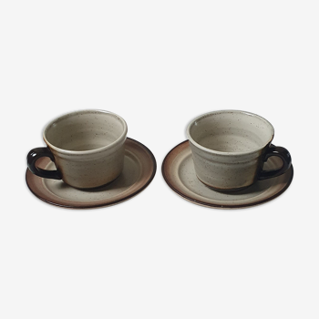 2 tasses et soucoupes