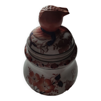 imari vase