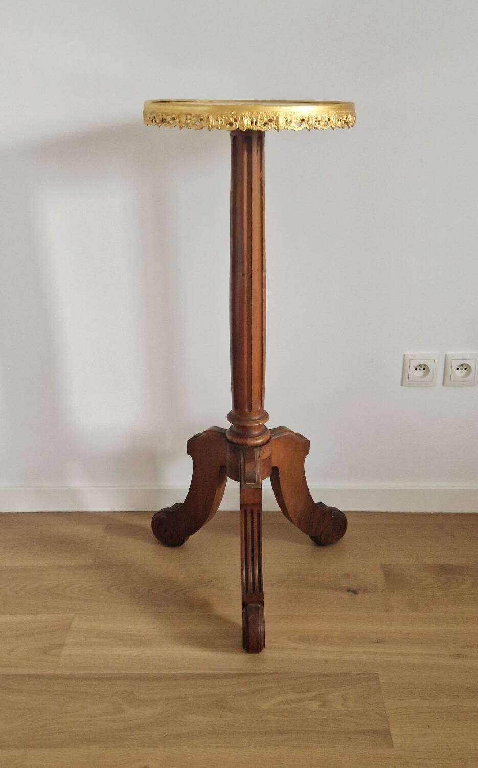 Louis xvi style high pedestal table