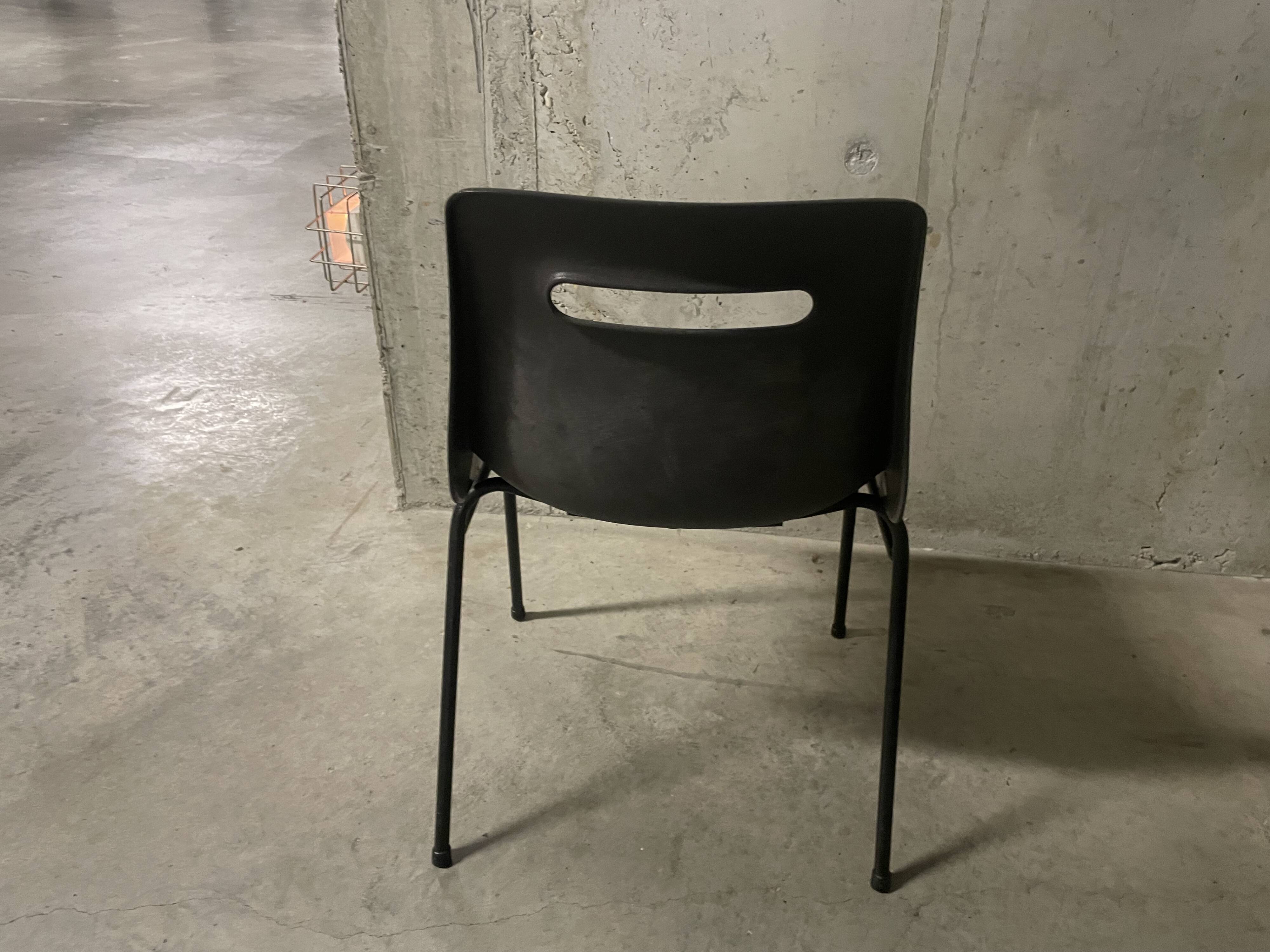 Grosfillex conference chair