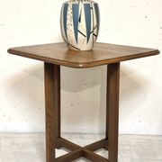 Vase postmoderne