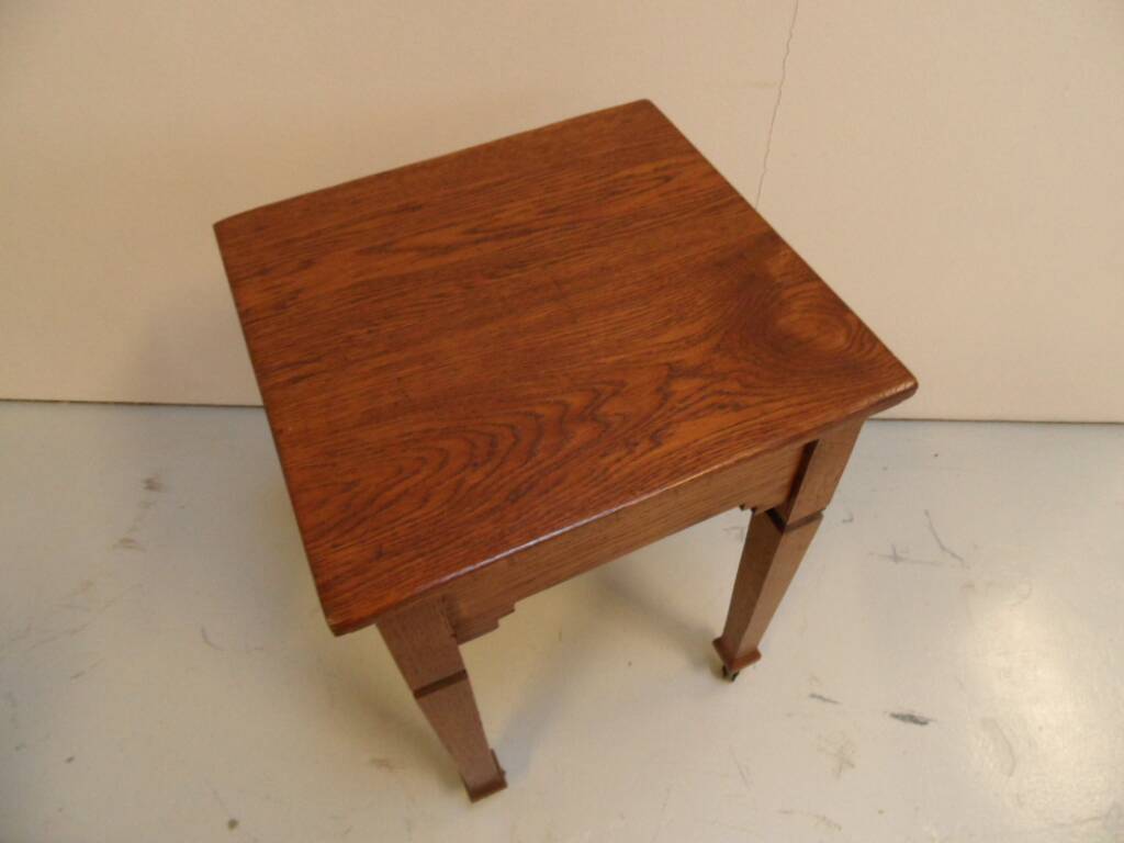 Vintage oak sidetable