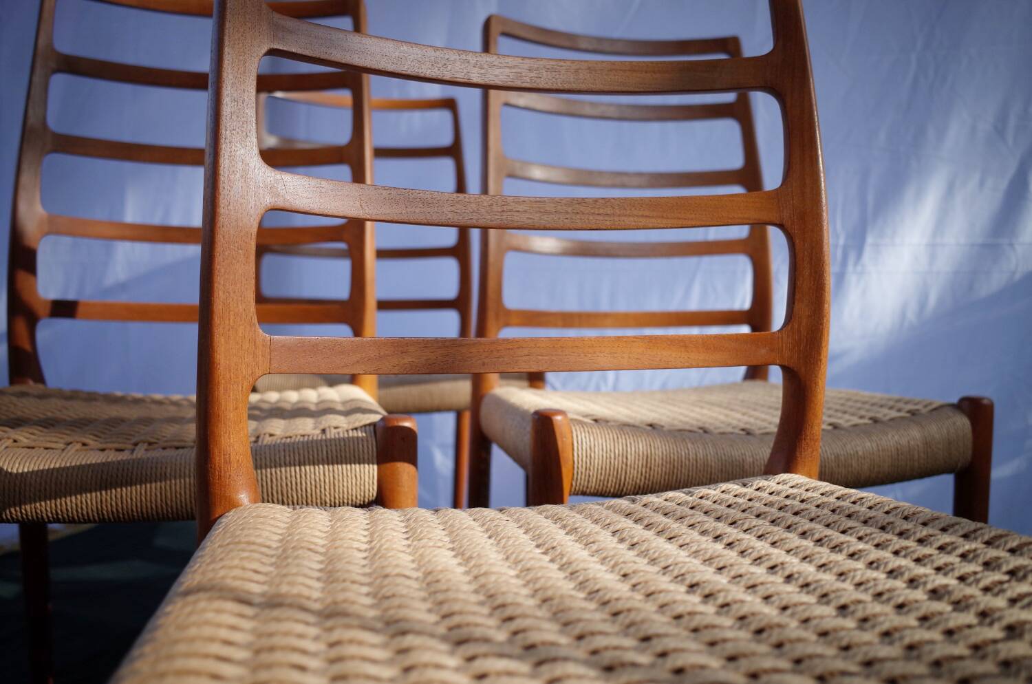 4 x danois Niels O. Møller sur teck, modèle 82