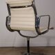 Fauteuil EA 108 en cuir – Charles & Ray Eames – Herman Miller – 1960