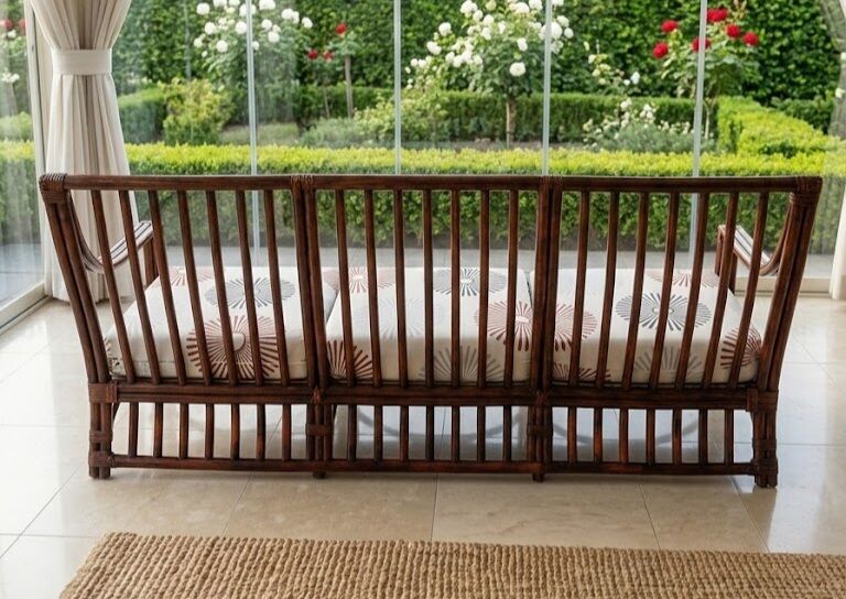 3-seater canapé MAUGRION – Rattan, leather ties – Vintage