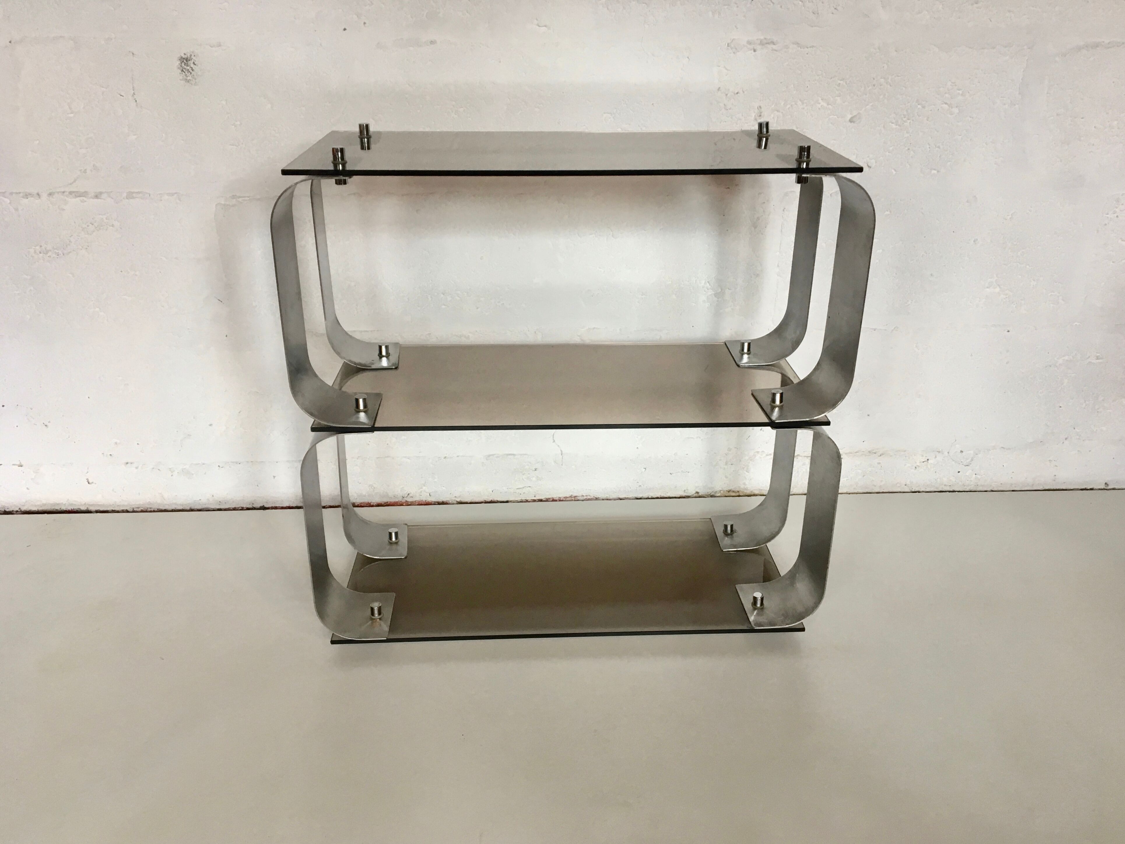 Pair of shelves by Donald singer, years 70.