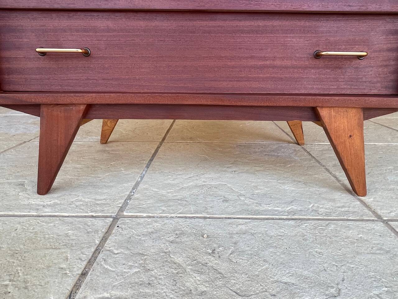 Vintage chest of drawers with 4 drawers, splayed legs circa 1960s