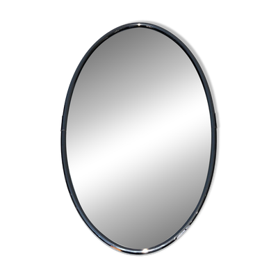 Miroir ovale chromé de style art déco. Vers 1970